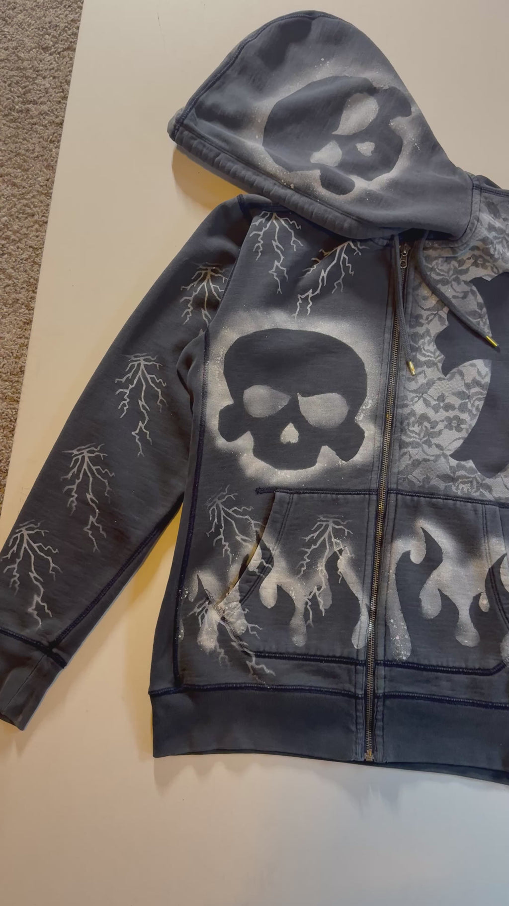 War within Zip up